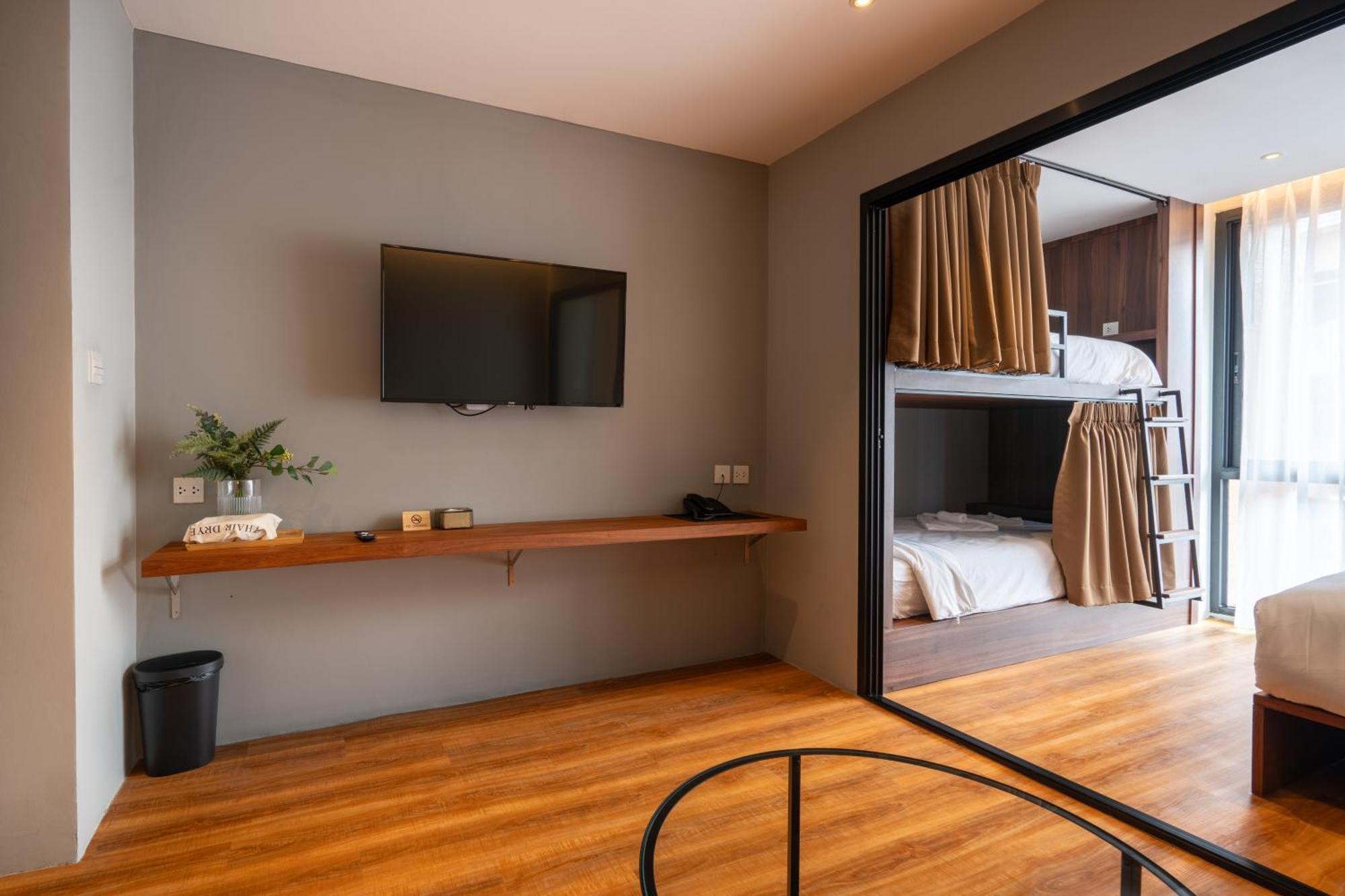 בנגקוק Woodstory Boutique Hotel מראה חיצוני תמונה
